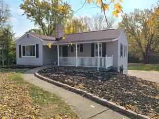72 Linwood Dr, Alliance, OH 44601