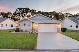3822 SE Canvas Back Place, Stuart, FL 34997