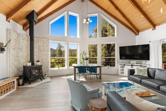 16548 Annie Dr, Grass Valley, CA 95949