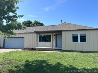 315 E Elm St, Skiatook, OK 74070