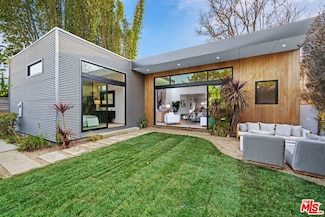 10832 Ashby Ave, Los Angeles, CA 90064