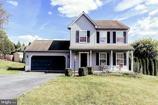 55 Burberry Ln, Mount Wolf, PA 17347