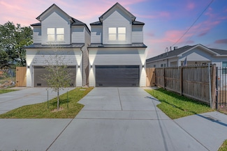 123 Amundsen St Unit B, Houston, TX 77009