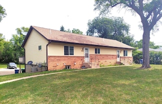 14432 15th Ave N, Plymouth, MN 55447