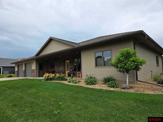 1210 Cottonwood St, New Ulm, MN 56073