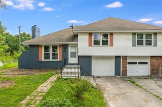 729 S Central St, Olathe, KS 66061