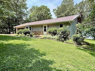 716 S Shore Dr, Horseshoe Bend, AR 72512