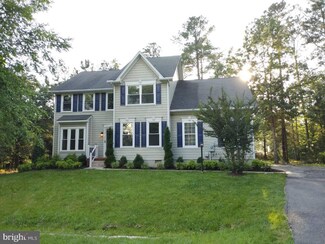 11230 Lord Baltimore Dr, Swan Point, MD 20645
