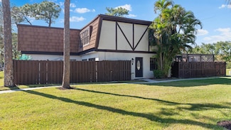 154 Weybridge Cir Unit B, Royal Palm Beach, FL 33411