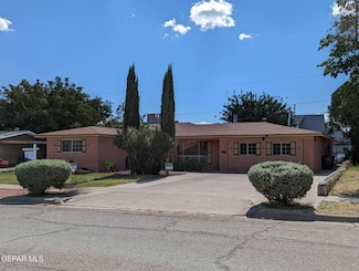 10020 Chezelle Dr, El Paso, TX 79925