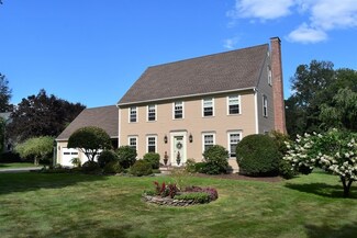8 Valley View Ln, South Deerfield, MA 01373
