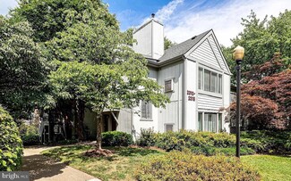 2312 Hunters Run Dr Unit 2312, Reston, VA 20191