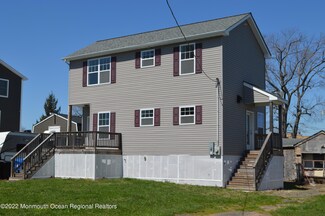 18 Pinehurst Ave, Port Monmouth, NJ 07758