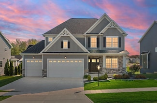 2116 Redwood Ln, Chesterton, IN 46304