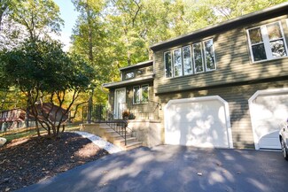 49 Church St, Grafton, MA 01519