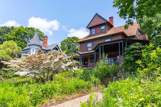 183 Prospect St, Willimantic, CT 06226