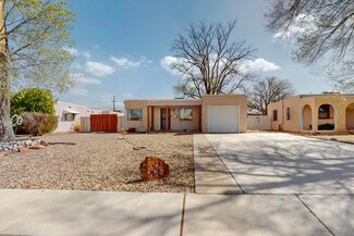 422 Espanola St NE, Albuquerque, NM 87108