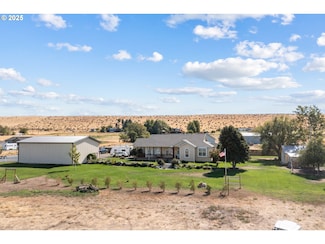 81810 Lee Estates Ln, Umatilla, OR 97882