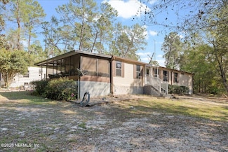 109 Magnolia St, Pomona Park, FL 32181