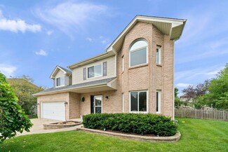 4856 Snapjack Cir Unit 2, Naperville, IL 60564
