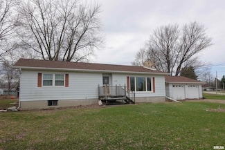 108 S Union St, Wataga, IL 61488