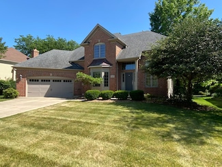 609 Pine St, Sugar Grove, IL 60554