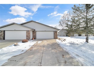 603 Pondhurst Dr, Amery, WI 54001