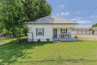 510 E Frederick St, Riesel, TX 76682