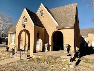 1124 W Elm St, Durant, OK 74701