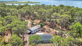 7374 Circle Dr, Lady Lake, FL 32159