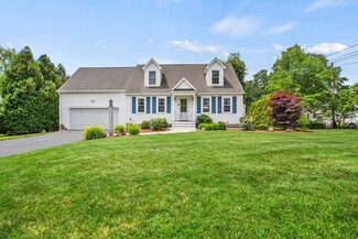 10 Gloria Ave, Hudson, NH 03051