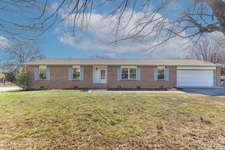 929 Venice Rd, Knoxville, TN 37923