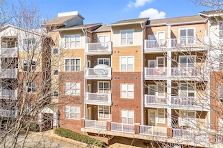 1000 E Woodlawn Rd Unit 105, Charlotte, NC 28209