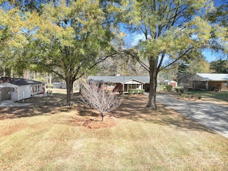 157 Holiday Rd, Lancaster, SC 29720