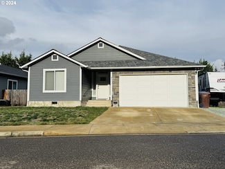 351 Woody Ct, Myrtle Creek, OR 97457