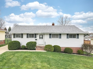3318 Nottingham Dr, Cleveland, OH 44134