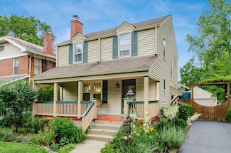 214 Blenheim Rd, Columbus, OH 43214