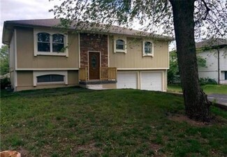 313 W 7th St, Edgerton, KS 66021