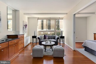 922 24th St NW Unit 413, Washington, DC 20037