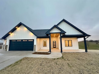 N5038 Meadowlark Cir, Monticello, WI 53570