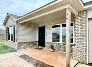 319 Starlight Dr, Shawnee, OK 74804
