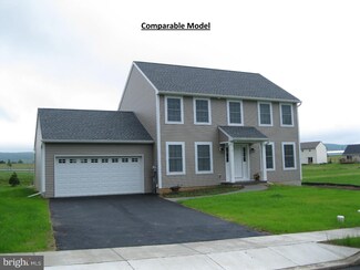 4 Lemontree Dr, Morgantown, PA 19543