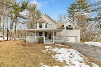 22 Ferry Ln, Saco, ME 04072