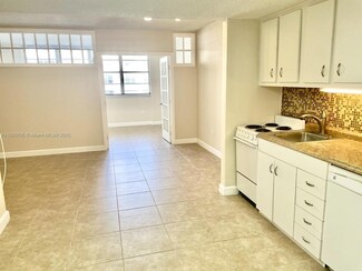 999 Brickell Bay Dr Unit 1806, Miami, FL 33131