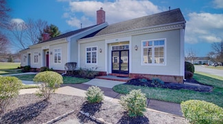 52 Rutland Ln, Monroe Township, NJ 08831