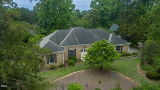 6832 Greystone Dr, Raleigh, NC 27615
