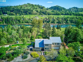 14115 N Bank Rd, Roseburg, OR 97470