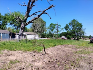 3703 1st St, Brookshire, TX 77423