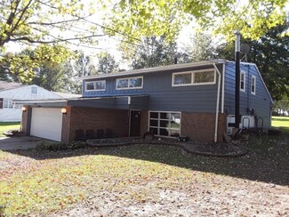 4525 Cloverlane Ave NW, Warren, OH 44483