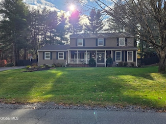 26 Hidden Hills Dr, Queensbury, NY 12804